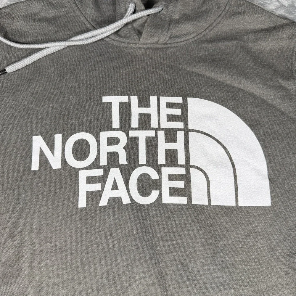 The North Face Men's Sweater Half Dome Grey Pullover Hoodie Small Gray White